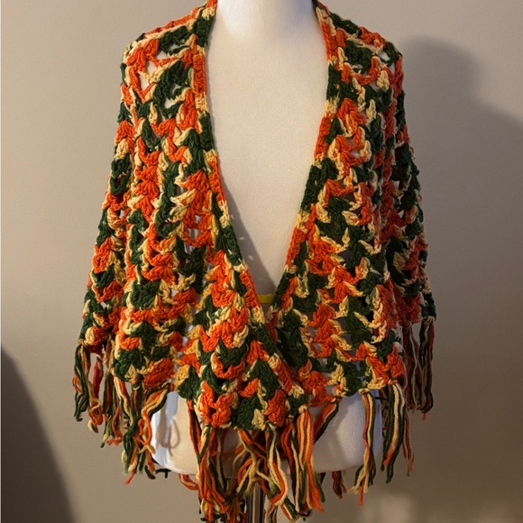 Handmade Vintage Crochet Boho Triangle Shawl Tassel Scarf 70's Green Gold Retro - Picture 3 of 6